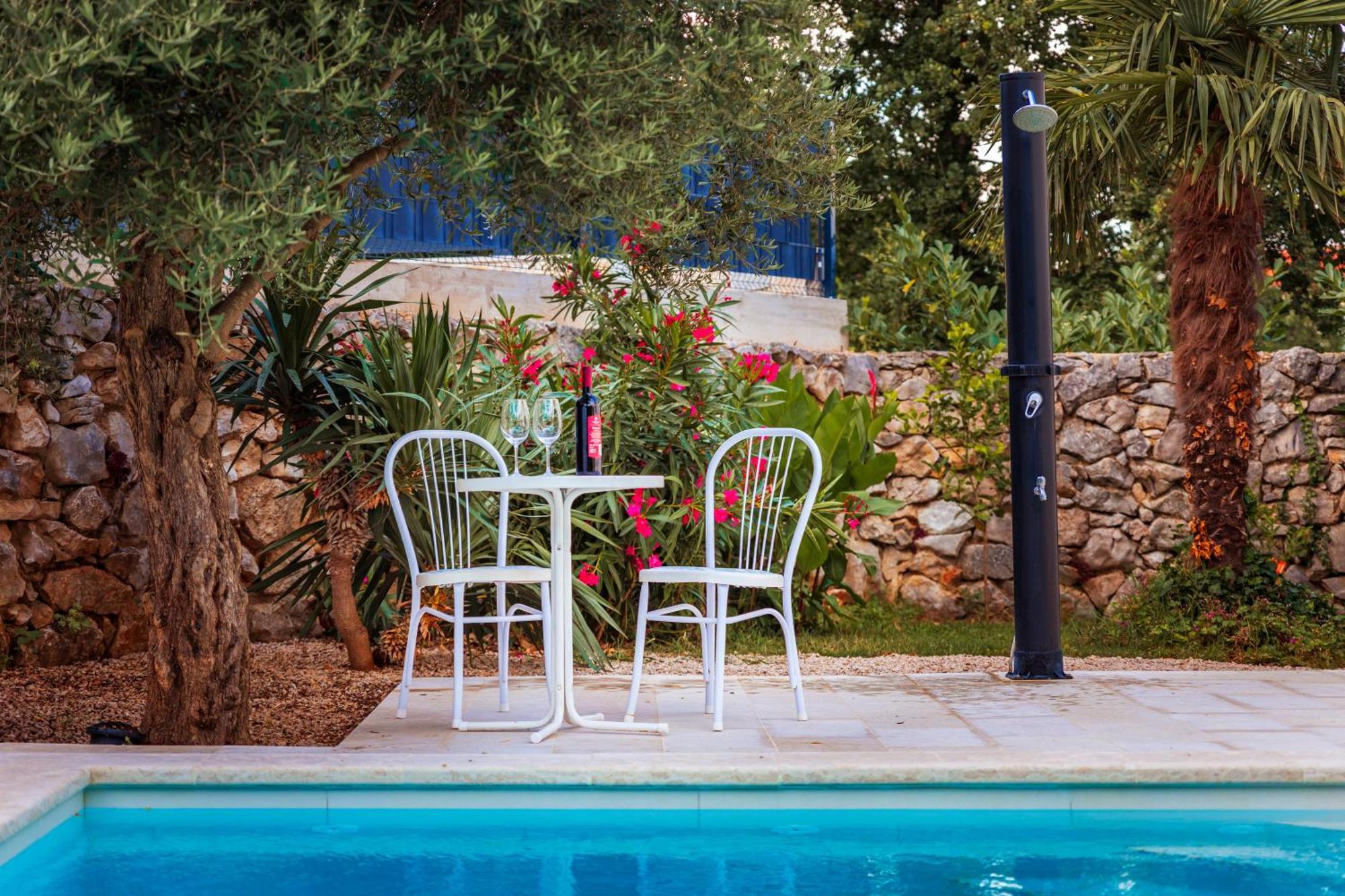 Villa Nevera Omišalj Esterno foto