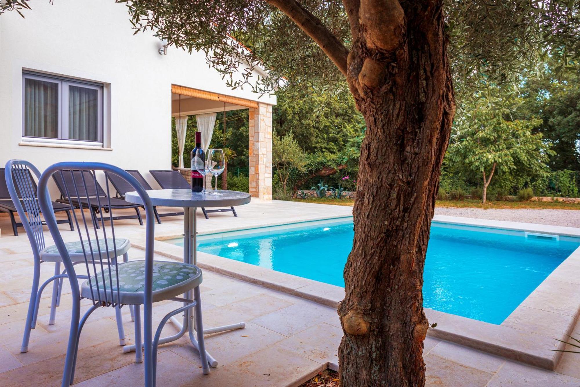 Villa Nevera Omišalj Esterno foto